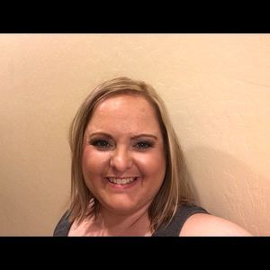 Meet your Posher, Loretta